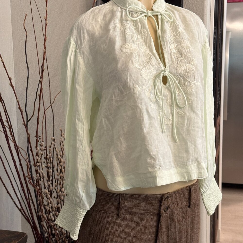 ANTHROPOLOGIE short waisted puffed sleeve deep V-neck double tie front BLOUSE